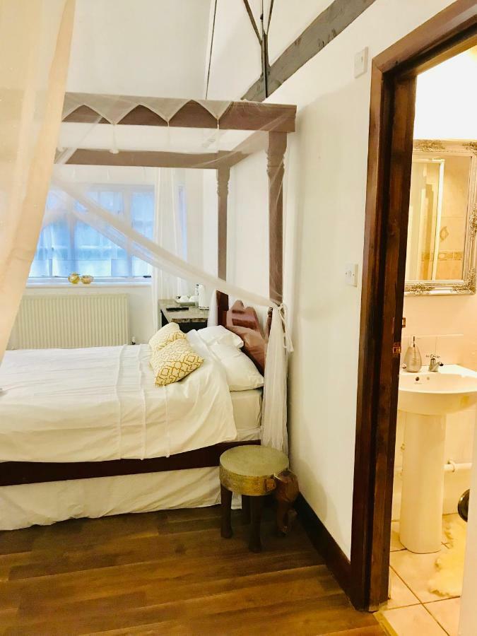 Oldlands Farmhouse Gatwick Horley Extérieur photo
